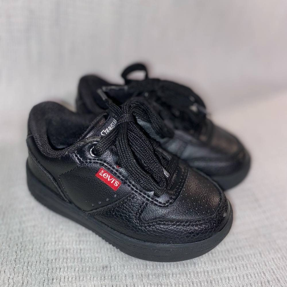Kids Levi's Shoes Size 7C